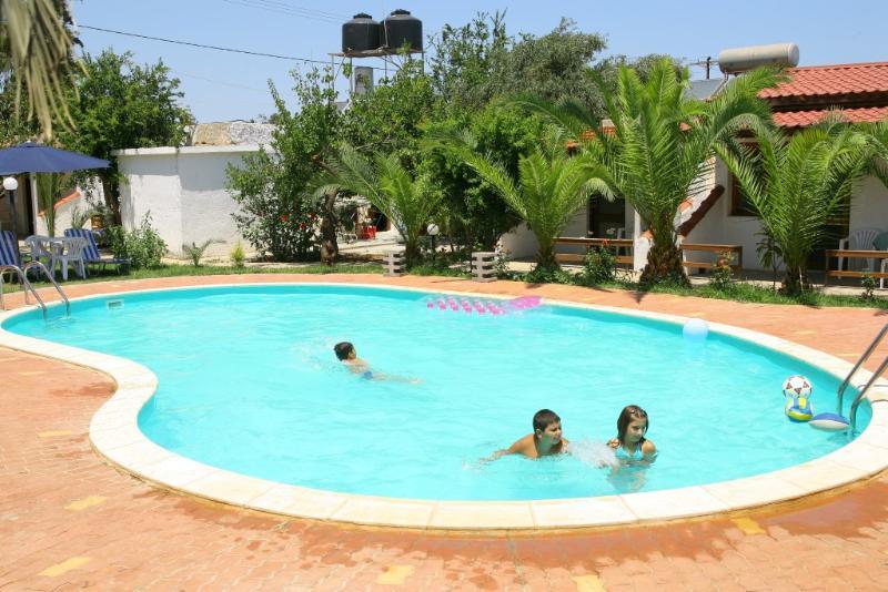 Hotel Harmony Malia Buitenkant foto